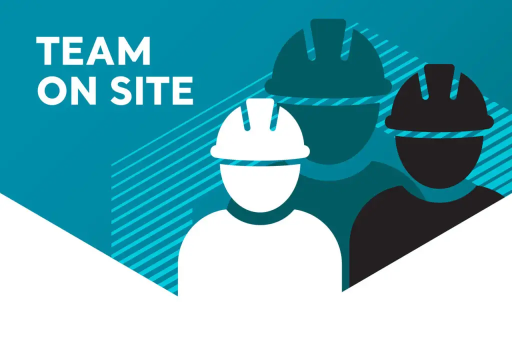 Team on site infographic with 3 construction worker icons